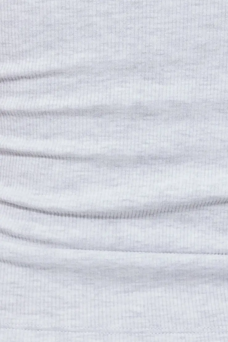 Snatchrib Deep V-Neck T-Shirt - Image 4