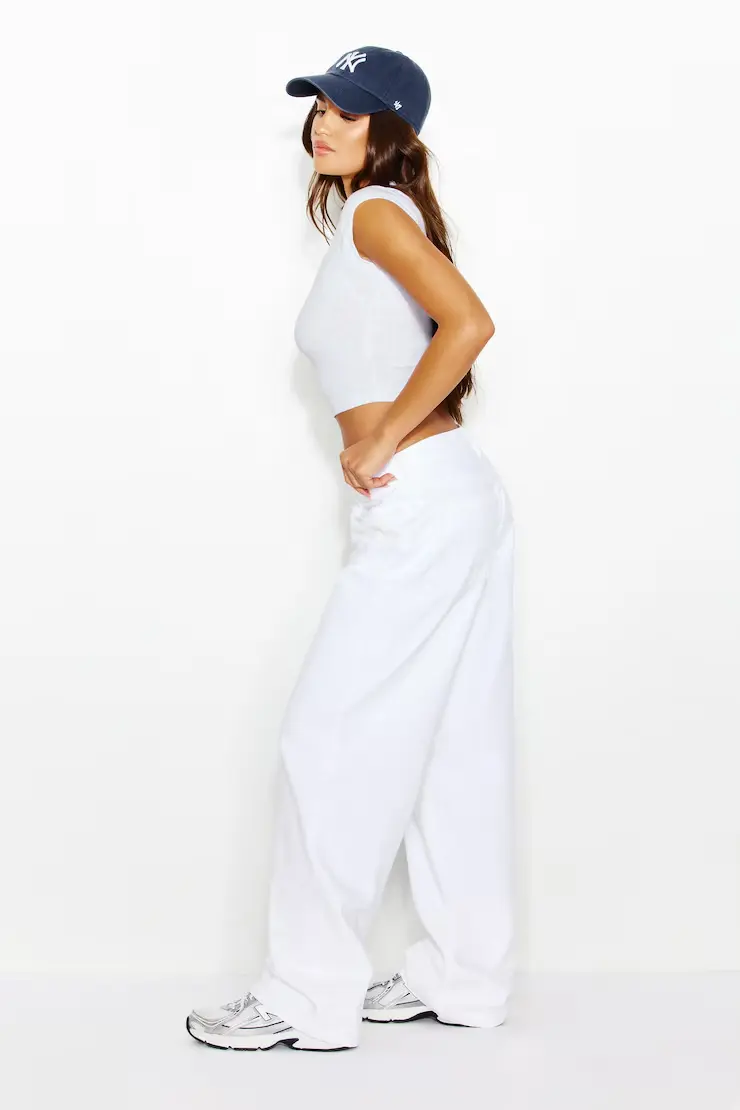 Low Rise Baggy Jeans - Image 2