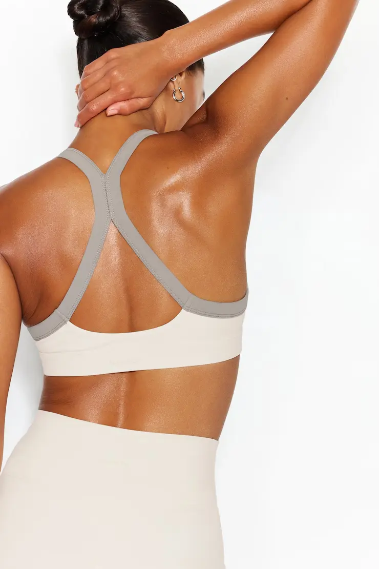 Active Portrait Neck Bra - Image 6