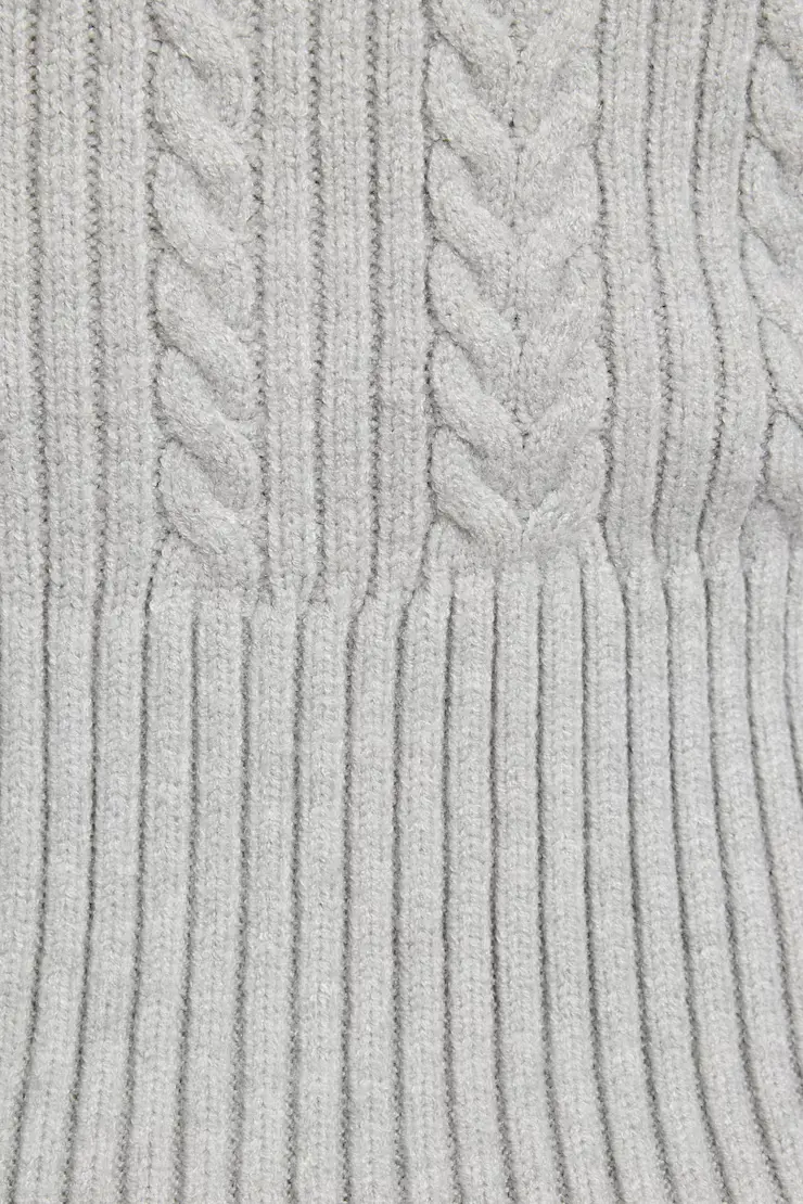 Cable Knit Zippy - Image 4